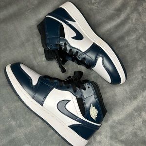 Size 6Y JORDAN 1